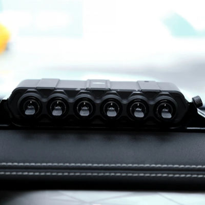 Sistema de relé electrónico inalámbrico montado en un bastidor de techo para un panel de control de interruptores de automóviles 4x4