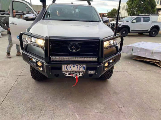 Para el transporte de vehículos, los vehículos que se encuentran en el interior de la zona de trabajo deben ser equipados con un sistema de protección de la seguridad de los vehículos.
