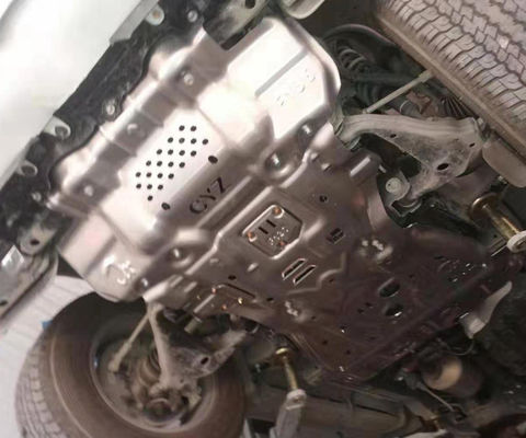 Partes de carrocería de automóviles estándar placa de protección inferior armadura del motor para Toyota Fortuner
