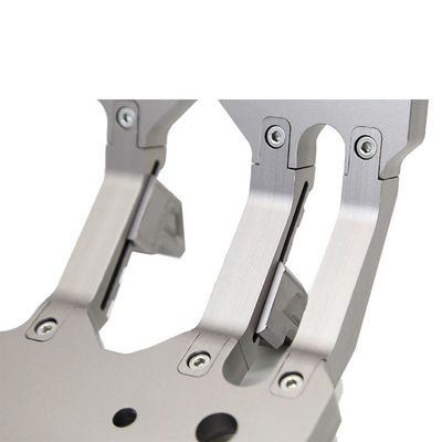 Brackets de montaje de luz de pilar negro plateado personalizable para el camión cisterna 300 de la Gran Muralla