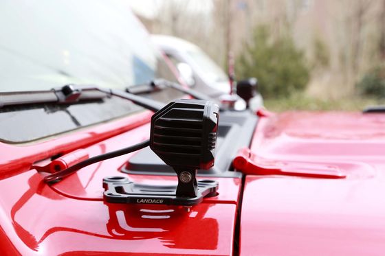 Soportes de luz de montaje de capó de aleación de aluminio A-Pillar para Jeep Wrangler JL 134 * 107 * 25mm