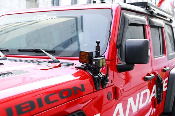 Superficie de aleación de aluminio anodizante duro un pilar de conducción de luz soporte de montaje para Jeep JL