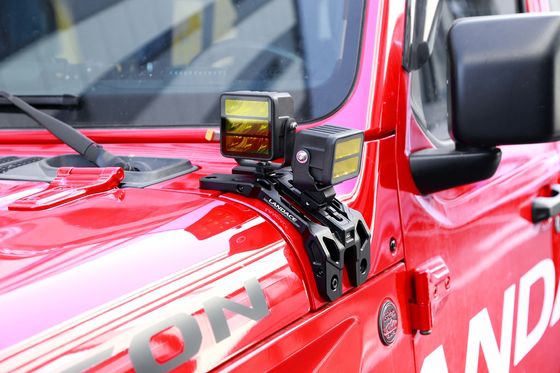 Jeep JL Negro Jeep aleación de aluminio LED soporte de luz de conducción soporte de montaje de pilar