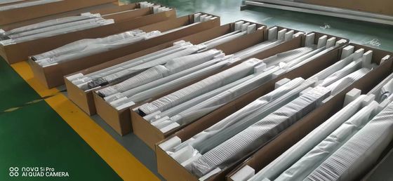 150*142*5 Tamaño Cargador de techo de recubrimiento en polvo negro para protección y almacenamiento LC150