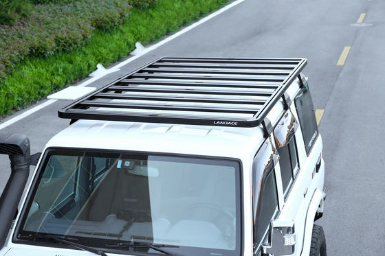 Cisterna para Toyota FJ Cruiser con acabado negro