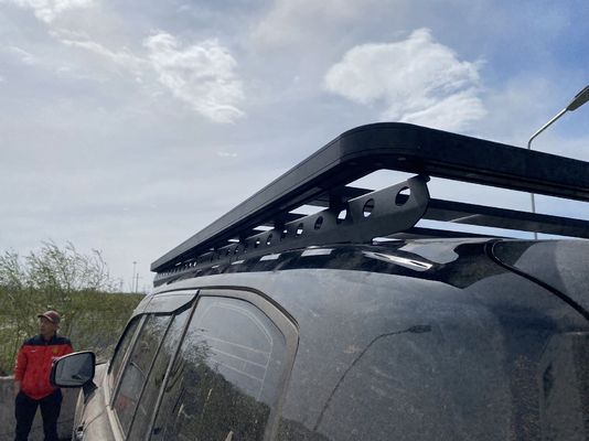 Montaje de techo negro Universal 4X4 Land Cruseir Lc300 Techo Rack Correa Toyota Negro
