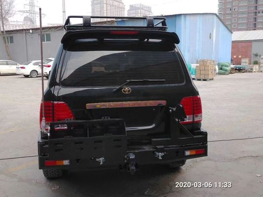 Mejore su Toyota LC100 con el parachoques trasero y los portadores dobles con funcionalidad mejorada