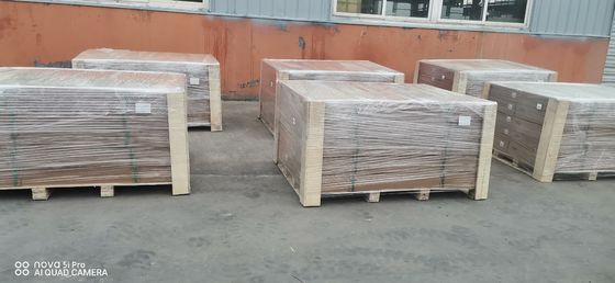 Mejore las capacidades todoterreno de su LC200 con el kit de bastidores de techo Slimline II personalizado