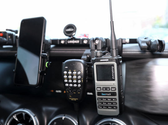 Alta compatibilidad de montaje de automóviles multifunción teléfono móvil GPS para TANK 300