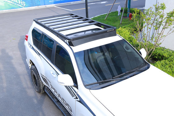 Transforme su experiencia de todo terreno LC150 con un kit de techo modular de aluminio