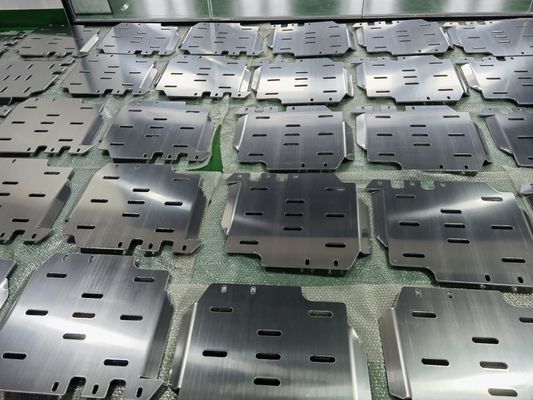 1810*870*8mm de aleación de aluminio debajo de la cubierta del motor Protección de la placa de patinaje para Jeep Wrangler JL