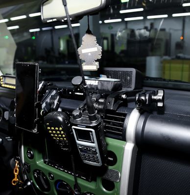 Soporte de consola central de aleación de aluminio para soporte de teléfono de automóvil multifunción sin cargador