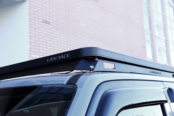 Logotipo de Landace 4x4 Accesorios exteriores del vehículo Accesorios para el techo con carcasa de aluminio con carcasa para el viento Plataforma de portaequipaje para el tanque 300 NEGRO