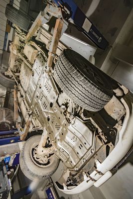 Placa de patinaje de alta velocidad para Toyota LC 100 Instalación sencilla en agujeros de automóviles originales