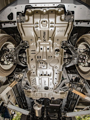 Placa de deslizamiento del tanque de combustible de blindaje de protección para ISUZU MU-X DMAX