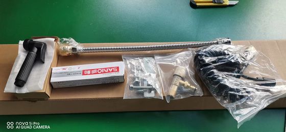 Ducha de carretera de aluminio con recubrimiento de polvo negro de alta velocidad 4WD para acampar