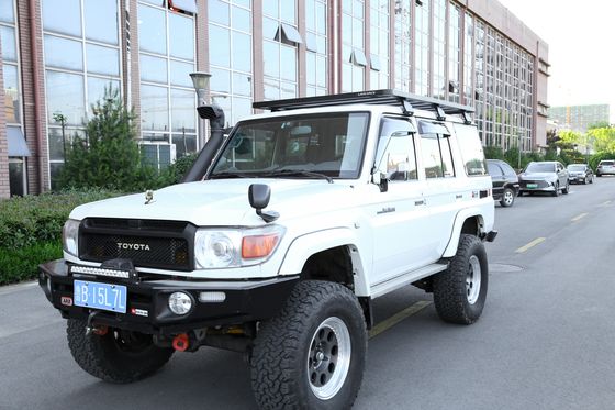 2015-2021 Año TOYOTA 4x4 Accesorios exteriores del vehículo Estante de techo con logotipo personalizado