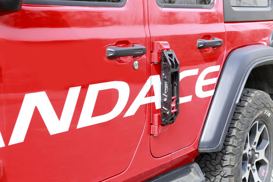 Pedal de pie de automóvil plegable grabado en CNC personalizado 330 * 86 * 55mm para Jeep Wrangler JL JK