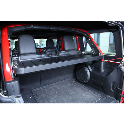 Actualice su Jeep Wrangler con el portacargas interior de techo duro y el sistema de barra de colgantes