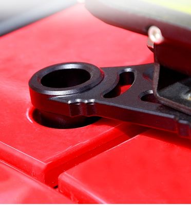 Soportes de montaje de luz para Jeep Wrangler con capó de aluminio