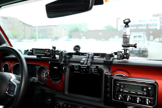 Jeep Wrangler Telefono GoPro CB Micrófono y portador de cámaras DSLR con diseño geométrico
